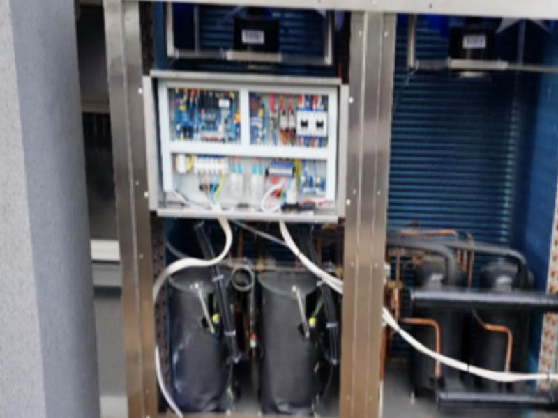 32Kw EVI Stainless Steel heat pump in Finland